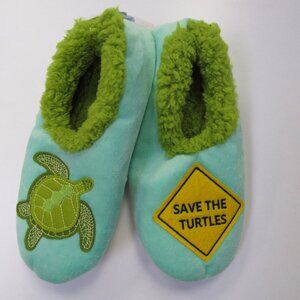 Women's Size 5/6 Small Snoozies! Save The Turtles Print Pairables Slippers NEW